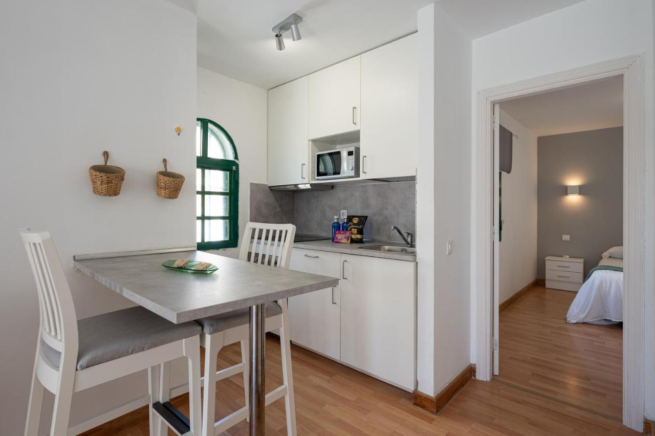 Homeforguest Apartment With Pool And Terrace 1 Min From The Beach Corralejo Exterior photo